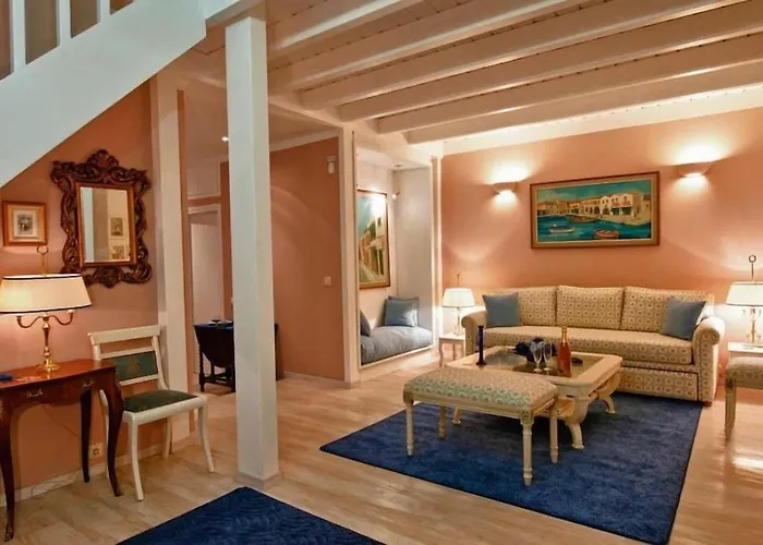 Acropolis Luxury House