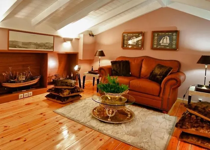 Acropolis Luxury House